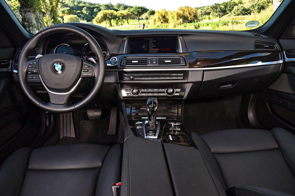https://www.ziptuning.com/wp-content/uploads/2018/10/BMW-F10-5-Series-interior.jpg